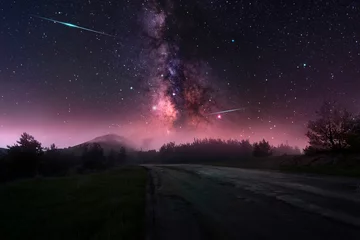 Foto op Aluminium Mooie nachtlandschapsweg en melkwegstelsel. Armenië © Inga Av