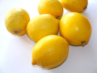 fresh yellow lemons for cooking or making juice