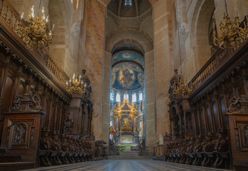 Fototapeta na wymiar Toulouse, France - 12 15 2018: Basilica of Saints Sternin