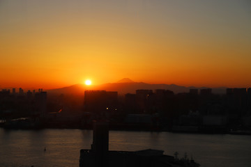 【東京の風景】夕焼けの富士山
