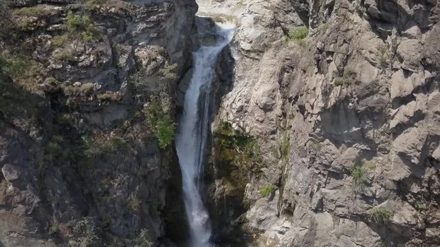 Flight down the lower falls in Short Cr Canyon