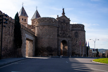 Fototapeta na wymiar Entrance to the old town of Toledo, Spain