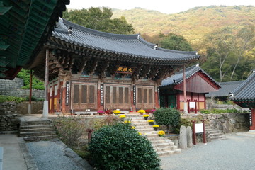 Obraz premium Yongmunsa Buddhist Temple