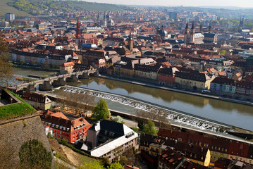 Obraz premium The panorama view of the Wuerzburg old town, Bavaria, Germany