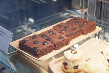 chocolate chip cookies