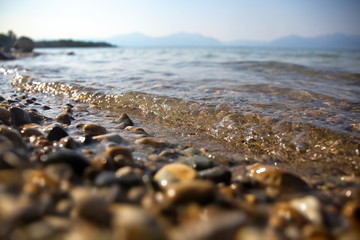 kleine Welle am See