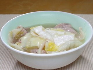 小分けした洋風の鍋料理