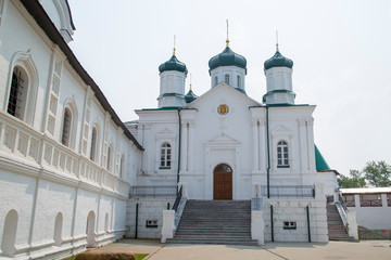 Fototapeta premium Orthodox Church of Ipatiev Monastery, Kostroma, Russia