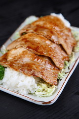 豚ロース肉の生姜焼き