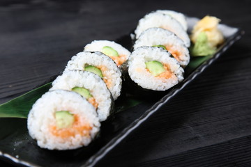 サーモン海苔巻き