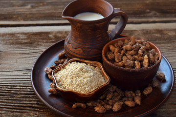 Chufa milk and tigernut flour. Alternative type of milks. Vegan non-dairy milk. Lactose-Free Milk and Nondairy Beverages. Lactose intolerance. Gluten free. Grain free. Healthy food. Superfood.