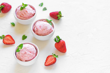 Strawberry ice cream