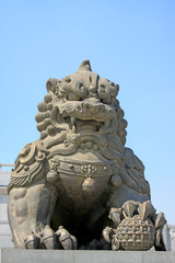 Obraz premium copper lion sculpture