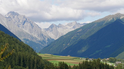Valdaora, landscape with mountain