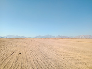Fototapeta na wymiar Day in the desert of Egypt