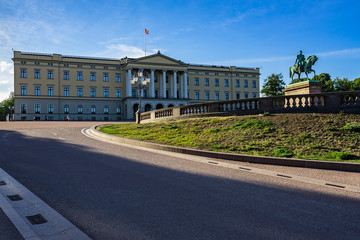 Naklejka premium Oslo Royal Palace (Slottet) is the official residence of the King of Norway