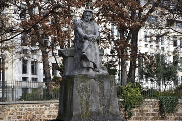 Fototapeta na wymiar Statue Honoré de Balzac, Paris