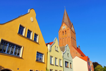 Barth Stadt mit Kirche, alte Stadt am Bodden in Deutschland - Barth city and church, an old town on the Bodden