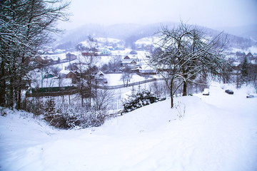 Obraz premium Winter mountain landscape in the Carpathian centr Yaremche