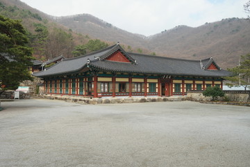 Wibongsa Buddhist Temple