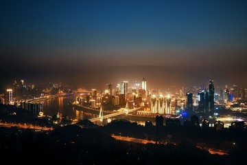 Fototapeta premium Noc budynków miejskich w Chongqing