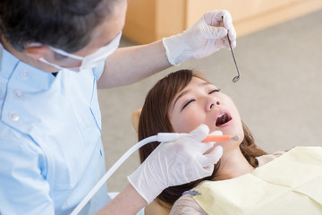 歯医者の施術イメージ