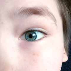 Fototapeta premium Zielone oko chłopca