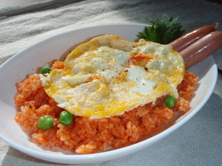卵焼きといったら赤い飯だろうが