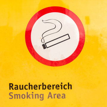 Raucherbereich Stock Photos And Royalty Free Images Vectors And Illustrations Adobe Stock