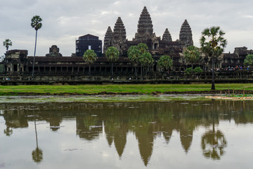 Fototapeta na wymiar The Angkor Wat temple on a cloudy, overcast day
