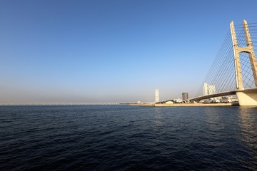 大阪湾に架かる橋