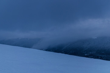 Fototapeta na wymiar panorama górska Bieszczady 