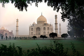 Taj Mahal in Indien - 248436031