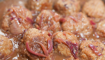 boulettes de viande sauce oignons