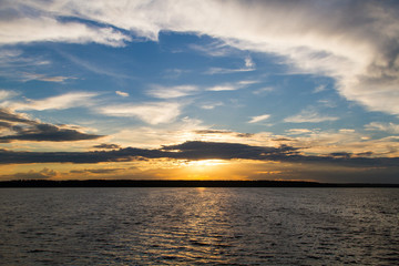 Obraz premium Sunset on the lake, Saint lake, Shatura, Moscow region