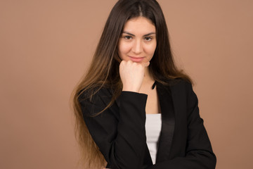 Obraz premium a successful business girl in a office