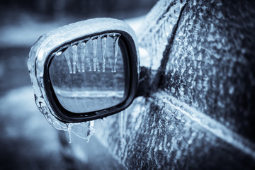 Frozen car mirror