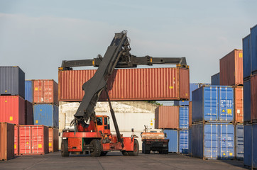 Container truck lifting container 40FT.