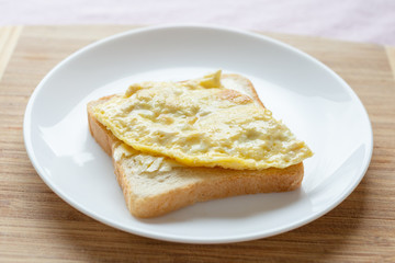 Sandwich with fried egg