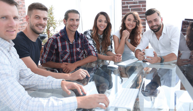 young business team sitting at Desk
