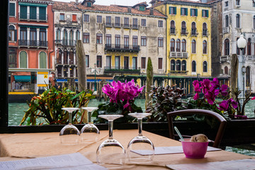 Venice View eating ice cream