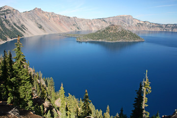Fototapeta na wymiar Crater Lake , Oregon