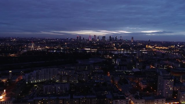 Warszawa o zmierzchu