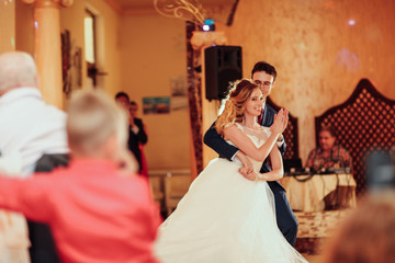 beautiful first dance of the bride and groom