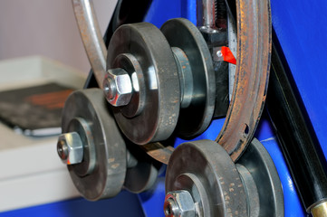 Industrial machine for bending steel pipes and rods