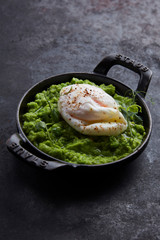 Smashed avocado with a poached egg