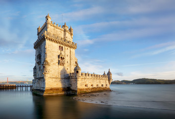 Obraz premium Lisboa - Belem tower at day