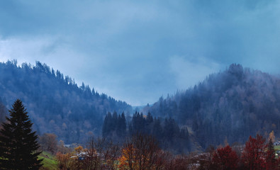Fototapeta na wymiar beautiful view of a mountain landscape from the mountain village