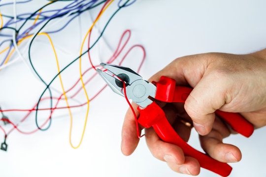 wire cutting with pliers