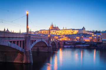 Fototapeta na wymiar Prague Castle Hill and old town at night